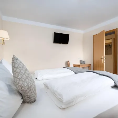 Tauerngloeckl Otel