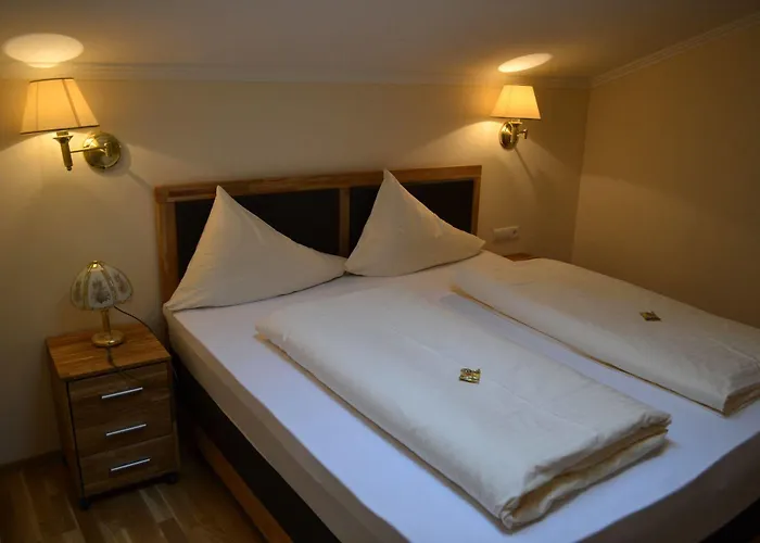 Отель Tauerngloeckl 3*